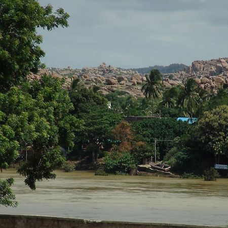 Shambhu Guest House Hampi Dış mekan fotoğraf